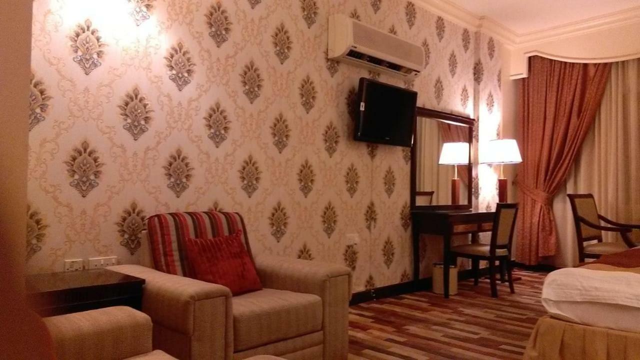Dmas Hotel 2*